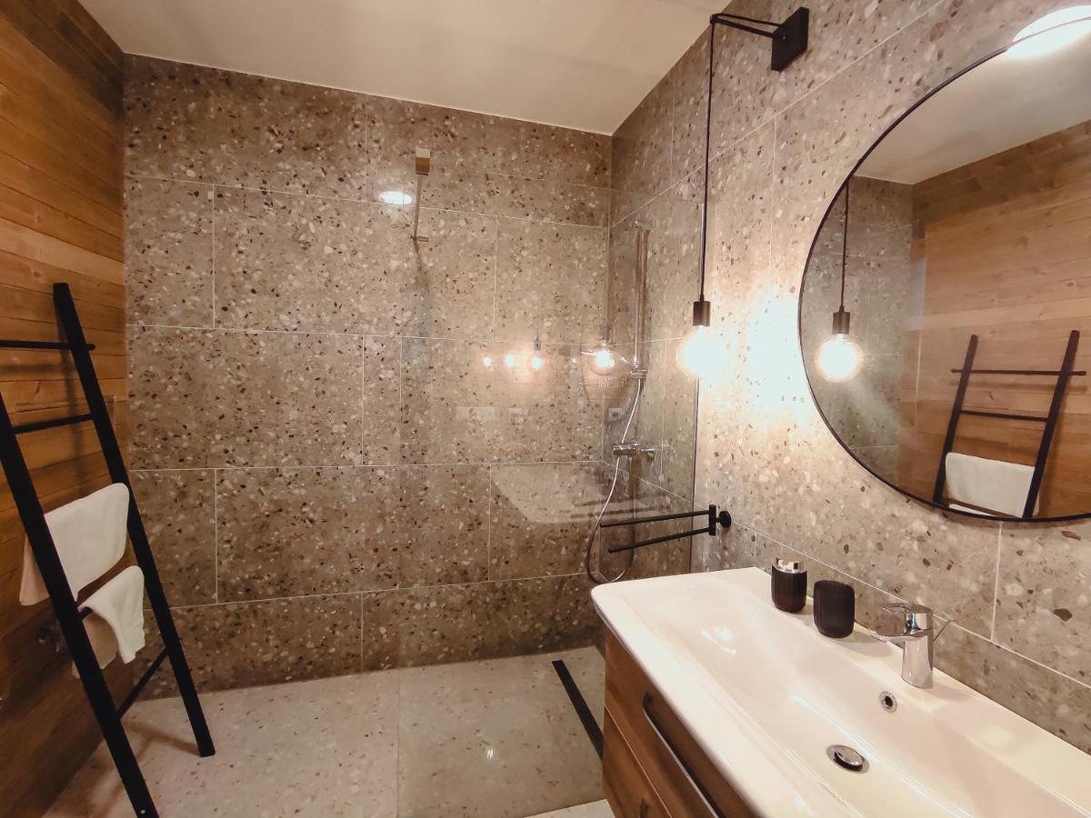 Apartman Rodinna Pohoda Mýto pod Ďumbierom Esterno foto